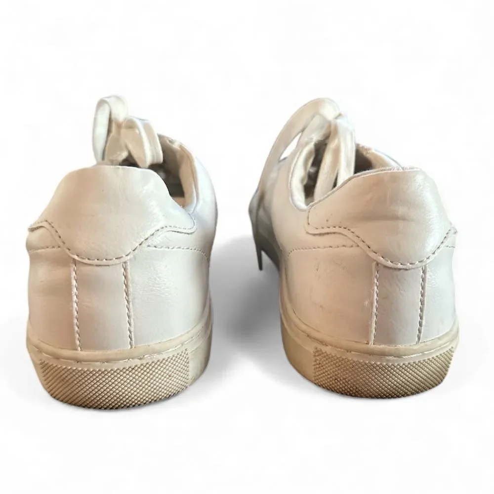 Banana Republic White Faux Leather Low Top Sneakers 9.5 Minimalist Coastal Prep